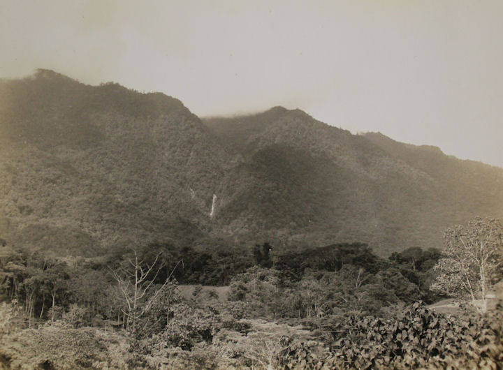 Photo Essay 61.jpg